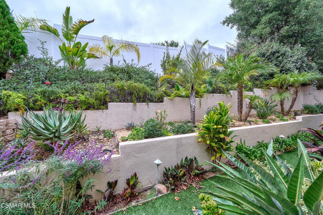 1044 Larry Court, Newbury Park CA: https://media.crmls.org/mediaz/b0cfe3bb-abf2-48ca-8e5a-c79bb03fa81c.jpg