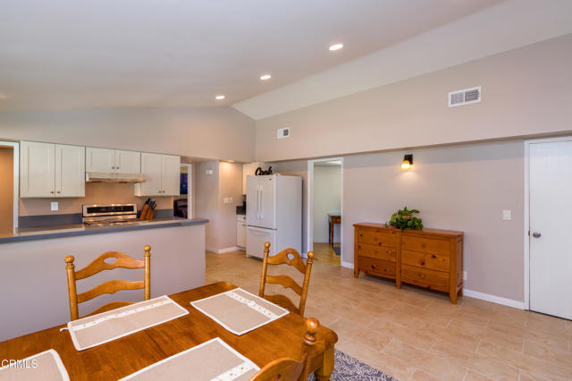 Detail Gallery Image 13 of 34 For 1116 Rexford Pl, Thousand Oaks,  CA 91360 - 3 Beds | 2 Baths