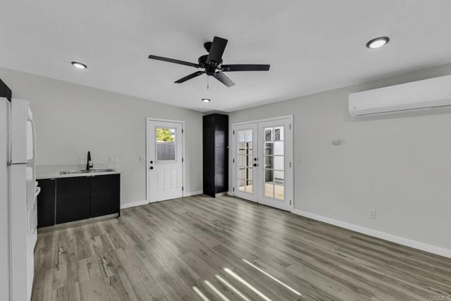 Detail Gallery Image 8 of 14 For 2029 E Ave, National City,  CA 91950 - 2 Beds | 1 Baths