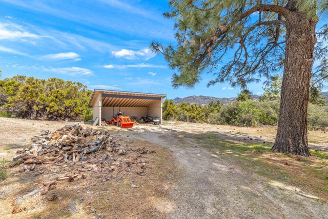 36958 Goldshot Creek Road, Mountain Center CA: https://media.crmls.org/mediaz/b0d1a904-812b-4d4a-ba19-fecd900b7164.jpg