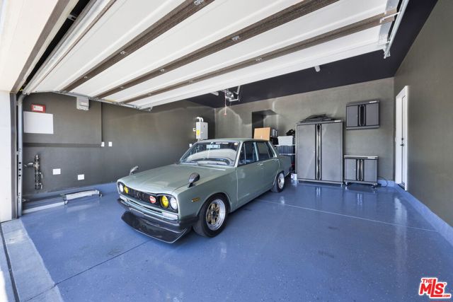 17028 Zion, Santa Clarita CA: https://media.crmls.org/mediaz/b0d1d3f2-62d2-48c0-9b50-f563b85882a0.jpg