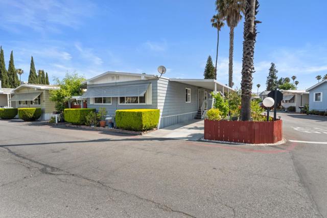 3637 Snell Avenue, San Jose CA: https://media.crmls.org/mediaz/b0d21e04-2205-4ff0-bb19-7fe7b04fc924.jpg