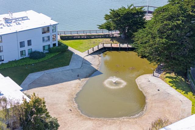 8 Commodore Drive, Emeryville CA: https://media.crmls.org/mediaz/b0d36d35-4f76-45f0-a0f3-f30442eb2c2a.jpg