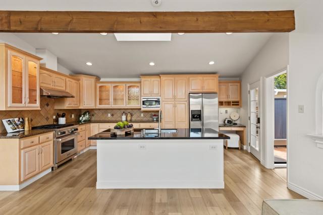 4163 Park Boulevard, Palo Alto CA: https://media.crmls.org/mediaz/b0d3d036-b067-48e9-97b5-b96e22636466.jpg
