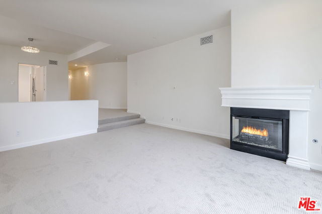 Drew Fenton | 15425 Antioch Street Pacific Palisades CA | MLS: 7358477