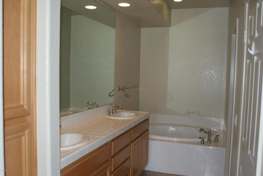 MLS #225003833 img 15