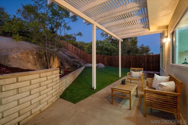 17283 Montero Rd, San Diego CA: https://media.crmls.org/mediaz/b0d57487-3055-42d6-9b5a-816371d53007.jpg