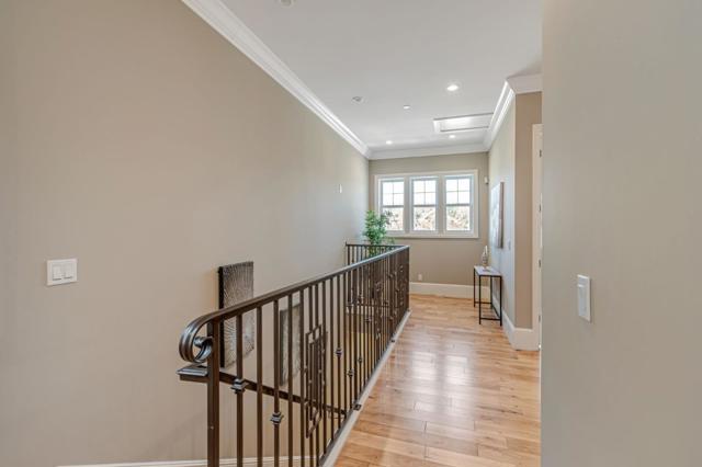 1633 15th Street, Oakland CA: https://media.crmls.org/mediaz/b0d67688-17e3-4348-8689-5cd23ccee459.jpg