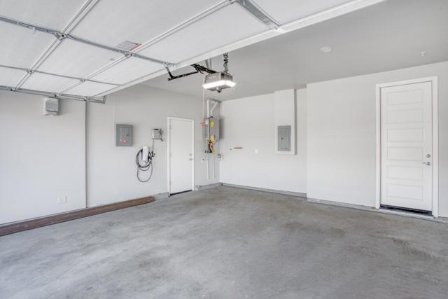 15954 Testarossa Street, Lathrop CA: https://media.crmls.org/mediaz/b0d6c5f9-2cd6-4b2e-943f-7063cc7d11ca.jpg