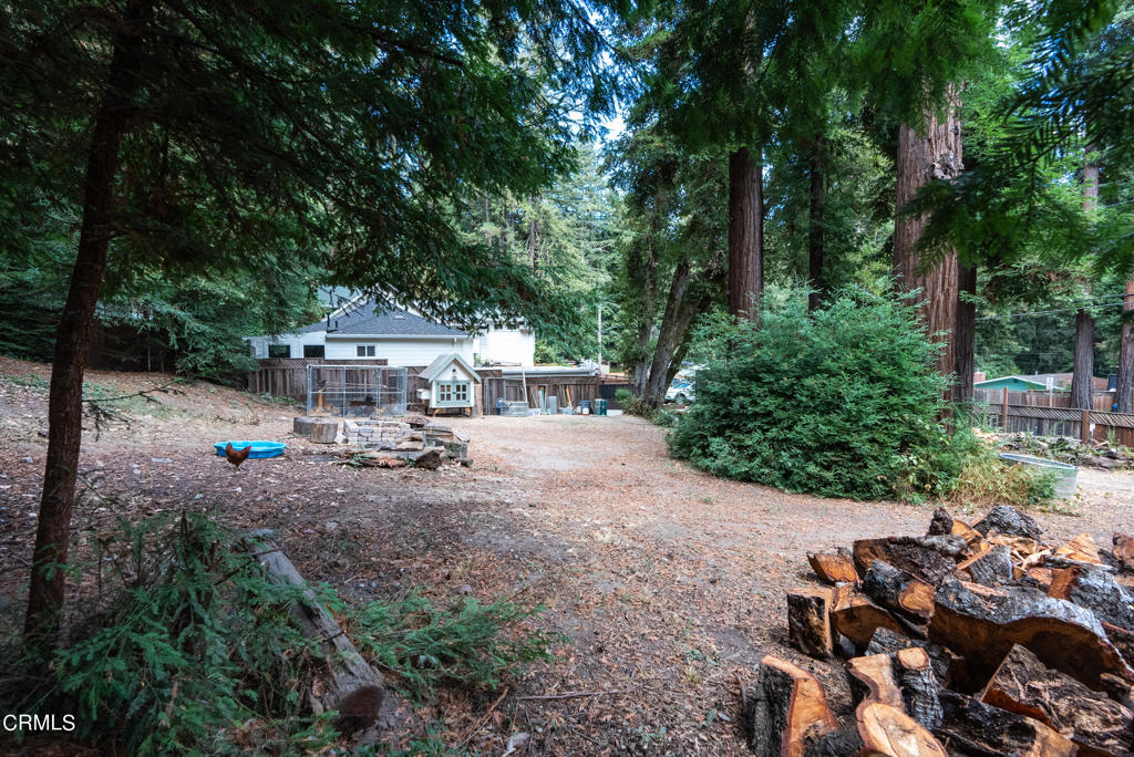 https://media.crmls.org/mediaz/b0d6ed44-ce6d-4592-a1b7-ef111b3c7219.jpg?preset=X-Large