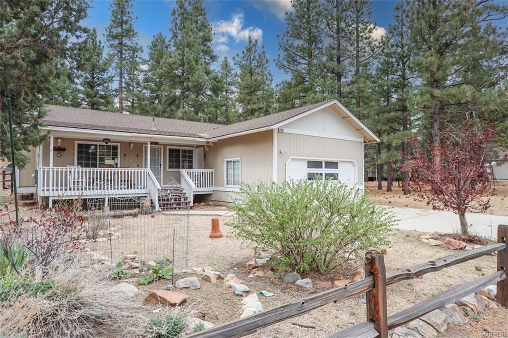 2324 Manzanita Lane