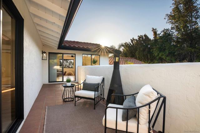 2524 Luciernaga St, Carlsbad CA: https://media.crmls.org/mediaz/b0d90632-06c1-46eb-a0f8-6a150b9c81b9.jpg