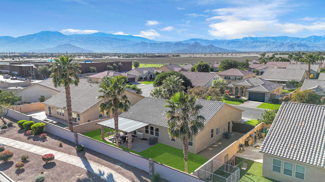 41394 Hanover Street, Indio CA: https://media.crmls.org/mediaz/b0d9372a-6dc1-4f9e-bfc9-a4b0b287619c.jpg