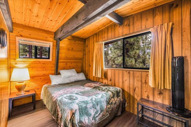 39656 Forest Road, Big Bear CA: https://media.crmls.org/mediaz/b0d96ddc-85b1-4edf-ae91-f7f1800befe7.jpg