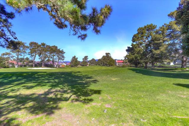 483 Winged Foot Road, Half Moon Bay CA: https://media.crmls.org/mediaz/b0d97b77-7d1a-40d4-93d6-fcc7dbe9de17.jpg