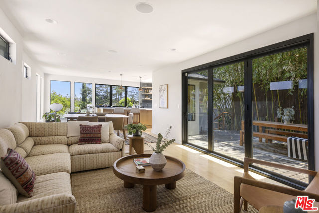 1508 Elevado Street, Los Angeles CA: https://media.crmls.org/mediaz/b0d9847f-3507-4abf-b431-d87ddf967cc2.jpg