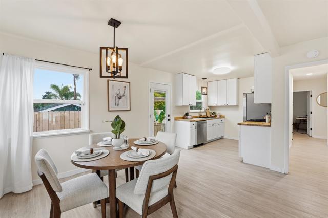 Detail Gallery Image 11 of 69 For 462 464 Emerson St, Chula Vista,  CA 91911 - 7 Beds | 5 Baths