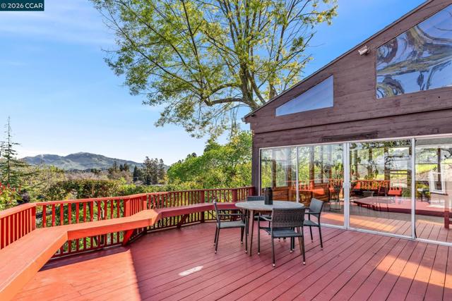 Image 37 of 49 For 2081 Essenay Ave