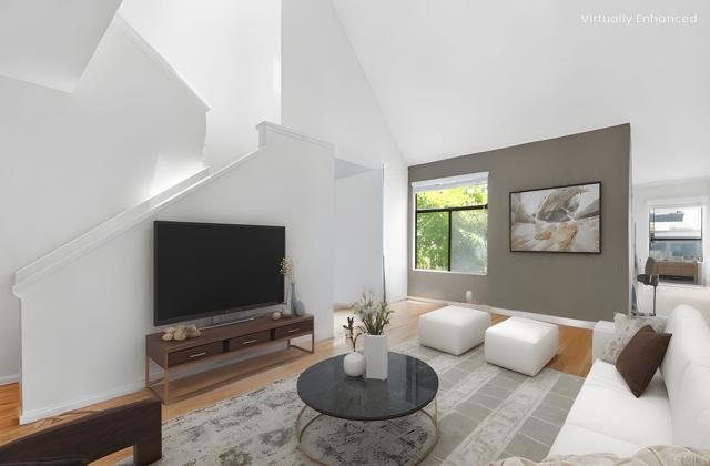 Detail Gallery Image 5 of 38 For 2224 River Run Dr #154,  San Diego,  CA 92108 - 2 Beds | 2 Baths