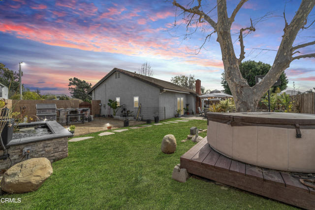 93 Flora Vista Avenue, Camarillo CA: https://media.crmls.org/mediaz/b0dabfdc-a1f0-49b7-af31-2790720d1fb9.jpg