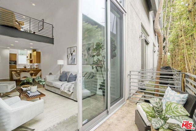 1220 N Orange Grove Avenue, West Hollywood CA: https://media.crmls.org/mediaz/b0dad6a5-0772-4f54-b9fa-71b533450a5f.jpg