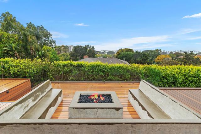 2435 Paseo Dorado, La Jolla CA: https://media.crmls.org/mediaz/b0daefed-cdf8-4b4b-8b00-190b6a5e65e8.jpg