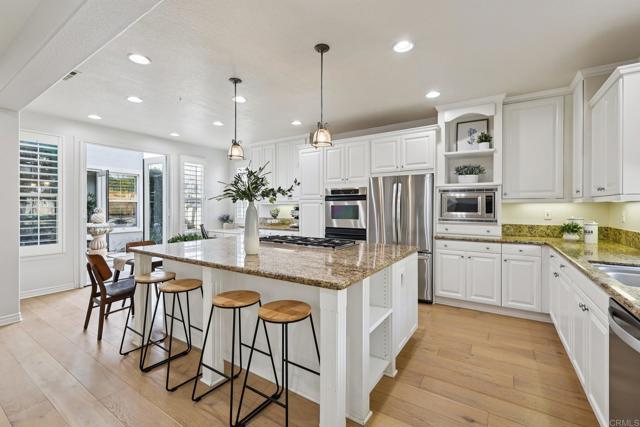 Detail Gallery Image 12 of 36 For 11493 Nantucket Pkwy, San Diego,  CA 92130 - 4 Beds | 4/1 Baths