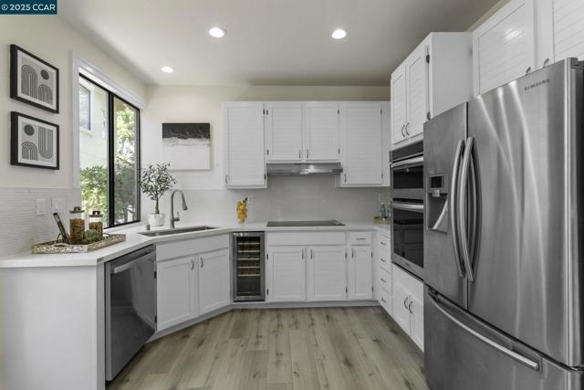 731 Lakemont Pl, San Ramon CA: https://media.crmls.org/mediaz/b0db578e-8b04-4486-92dc-b2147fa5c8a3.jpg