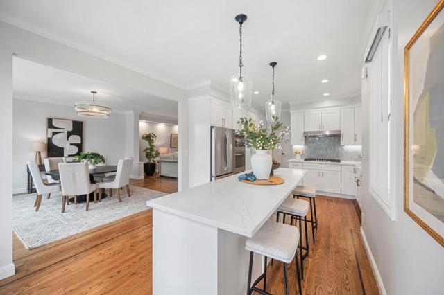 107 Knockash, San Francisco CA: https://media.crmls.org/mediaz/b0db58bb-e4b3-4275-bfa2-926274732aab.jpg