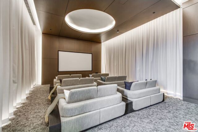 889 Francisco Street, Los Angeles CA: https://media.crmls.org/mediaz/b0db937b-e1db-48d7-9215-824e1862b4a4.jpg