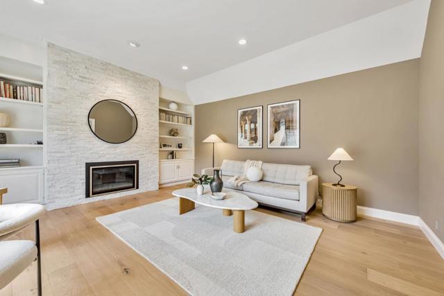 21771 Congress Hall Lane, Saratoga CA: https://media.crmls.org/mediaz/b0dc2fc9-941f-4ce6-beeb-52b8aadadc74.jpg