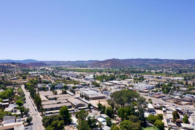 12525 Julian Avenue, Lakeside CA: https://media.crmls.org/mediaz/b0dc6a3c-c2c1-46be-b3a5-01ab22034df1.jpg