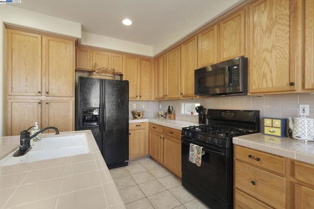Image 36 of 53 For 5854 Riverbank Cir