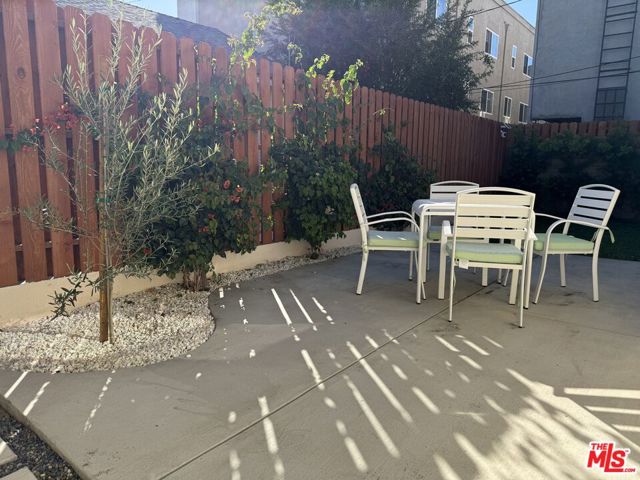 Image 5 of 11 For 531 Burchett Street