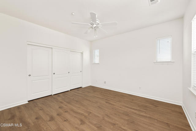 13290 Red Bird Court, Moorpark CA: https://media.crmls.org/mediaz/b0ddc433-bb34-461a-92c8-3361829e4324.jpg