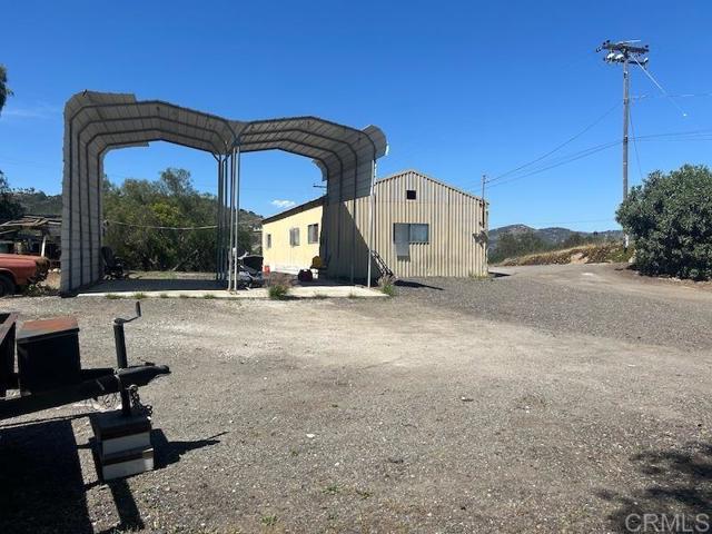 515 Cassou Road, San Marcos CA: https://media.crmls.org/mediaz/b0de2e0f-b8be-447e-a5cd-aa101cdc7f04.jpg