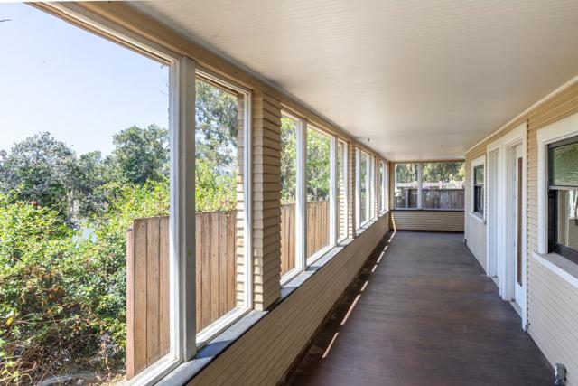 21130 E Cliff Drive, Santa Cruz CA: https://media.crmls.org/mediaz/b0dfa877-8a06-4133-974b-e3220b09d141.jpg