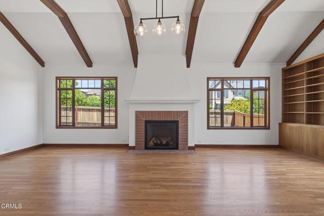 181 197 Klamath Street, Ventura CA: https://media.crmls.org/mediaz/b0dfd466-8557-4450-a78e-5debc67457b5.jpg