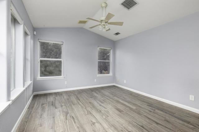 41508 Roaring River Court, Coarsegold CA: https://media.crmls.org/mediaz/b0dfff66-1cf8-4be2-b966-d92f90ca6dd5.jpg