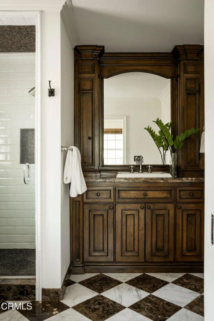 Image 5 of 11 For 642 Canterbury Road