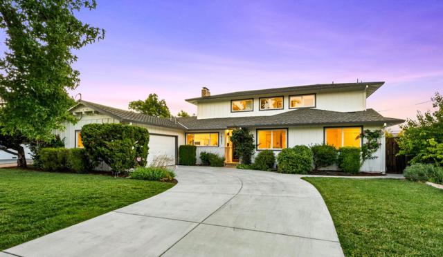 16251 Lilac Lane, Los Gatos CA: https://media.crmls.org/mediaz/b0e28501-2b95-4ef3-88e9-47727d8a37fc.jpg