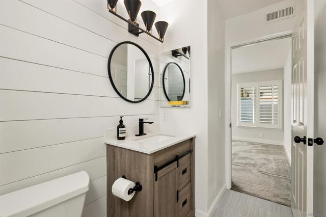 11184 Calle Dario, San Diego CA: https://media.crmls.org/mediaz/b0e38e04-4597-4c94-a0bc-7e8346938fea.jpg
