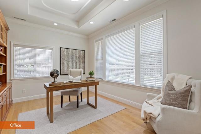 1018 Loma Prieta Court, Los Altos CA: https://media.crmls.org/mediaz/b0e5bd01-f53e-4a4b-8ba9-fd29225156d6.jpg