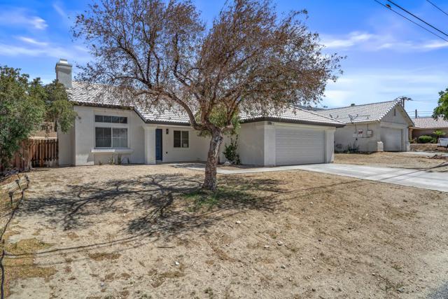 67618 Loma Vista Road, Desert Hot Springs CA: https://media.crmls.org/mediaz/b0e5ebde-716c-4768-9cb6-784a949985aa.jpg