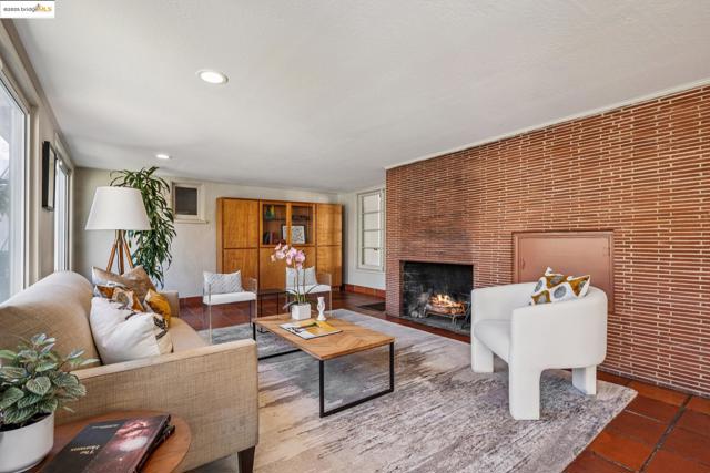 256 Cambridge Ave, Kensington CA: https://media.crmls.org/mediaz/b0e6138f-4734-472d-a84e-90d57983d79b.jpg