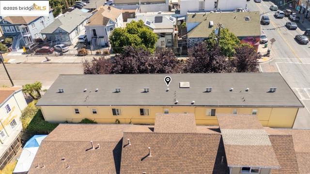 2011 Rutherford, Oakland CA: https://media.crmls.org/mediaz/b0e63d63-589b-4255-832e-88931625ced6.jpg