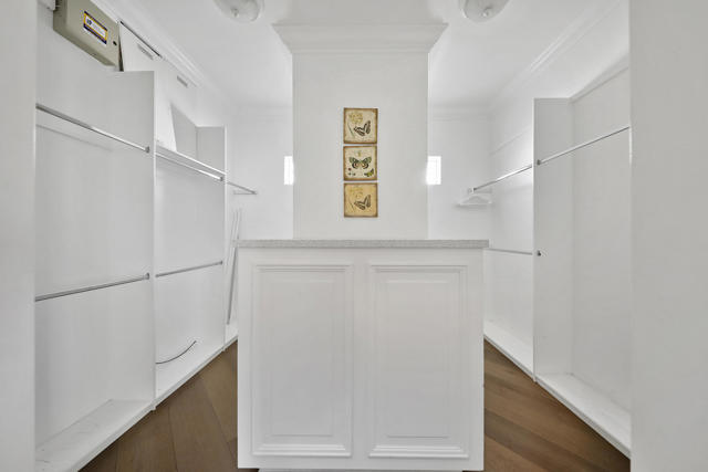 50465 Verano Drive, La Quinta CA: https://media.crmls.org/mediaz/b0e713e3-915d-4492-b612-4465af9533b4.jpg