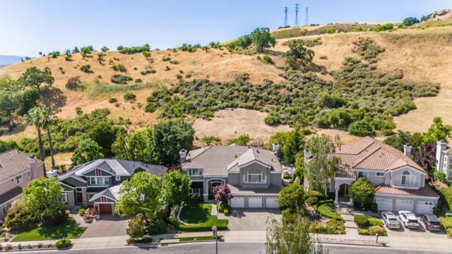 6541 Stonehill Drive, San Jose CA: https://media.crmls.org/mediaz/b0e749ee-37ad-4470-8fb4-6bdce1c89dc6.jpg
