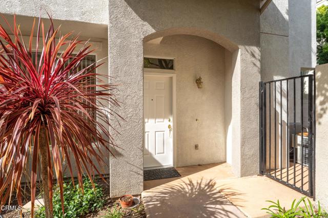 Detail Gallery Image 4 of 42 For 11805 San Tropez Pl, Moorpark,  CA 93021 - 3 Beds | 2/1 Baths