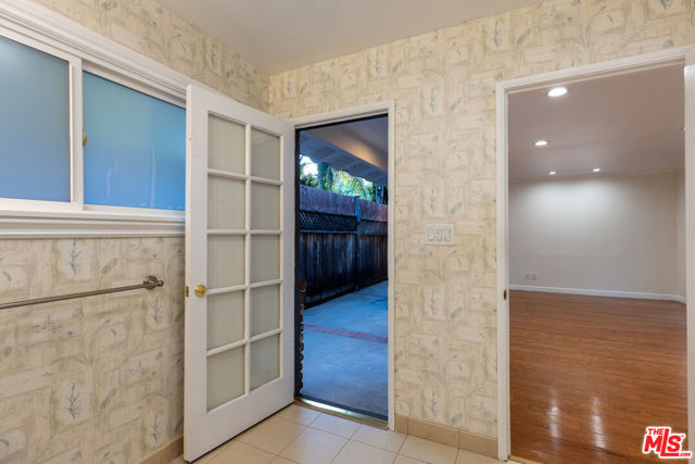 11145 W SUNSET Boulevard, Los Angeles CA: https://media.crmls.org/mediaz/b0eaf6fb-25ed-43e0-8bd8-8d4b48cbc835.jpg